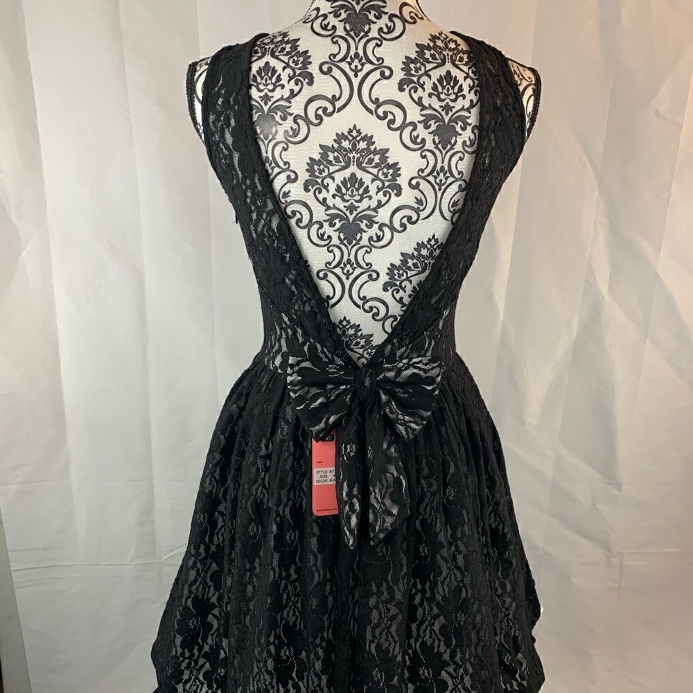 Chi chi London Black lace dress sz 4 - Picture 10 of 12